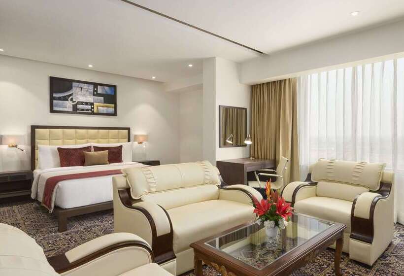 Saura Hotel, Agra   A Club Mahindra Associate