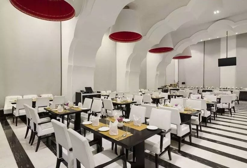 Saura Hotel, Agra A Club Mahindra Associate