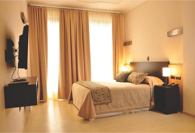 فندق San Martin Plaza