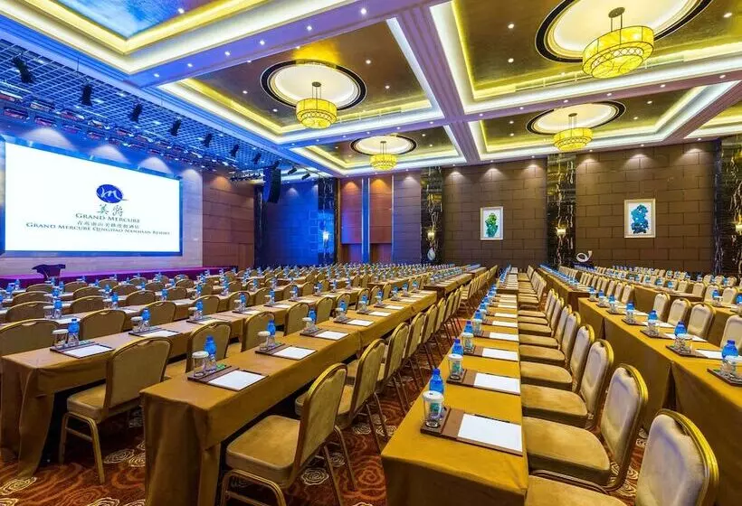 Resort Grand Mercure Qingdao Airlines