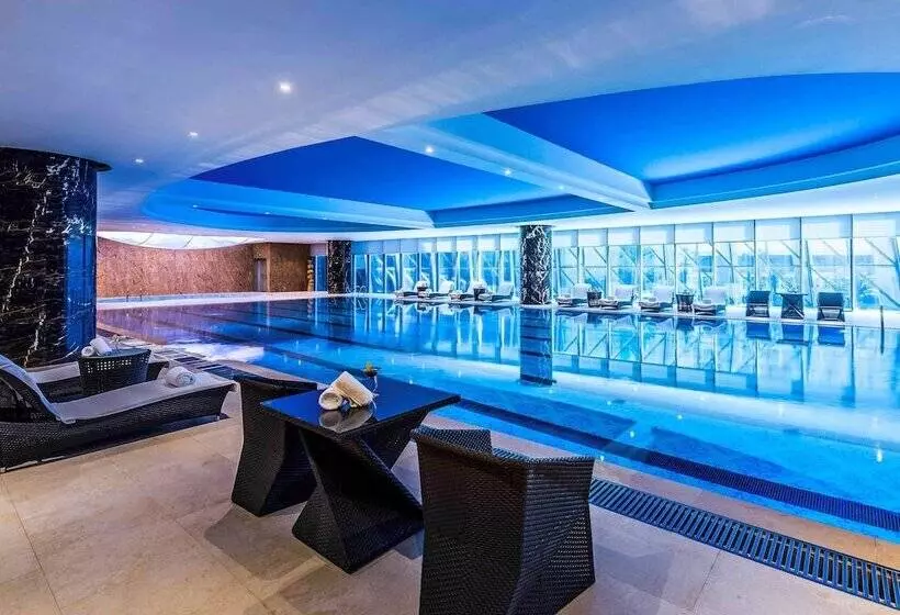 Resort Grand Mercure Qingdao Airlines