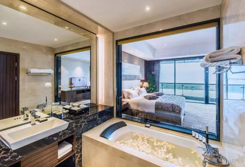 Resort Grand Mercure Qingdao Airlines