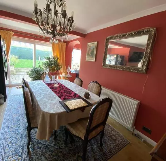 ベッドアンドブレックファースト Zen Cottage, Cheltenham