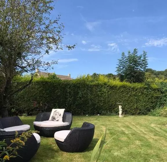 ベッドアンドブレックファースト Zen Cottage, Cheltenham