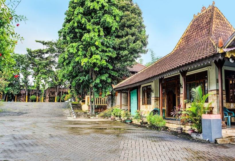 Hotel Spot On 92332 Griyo Werdiningsih