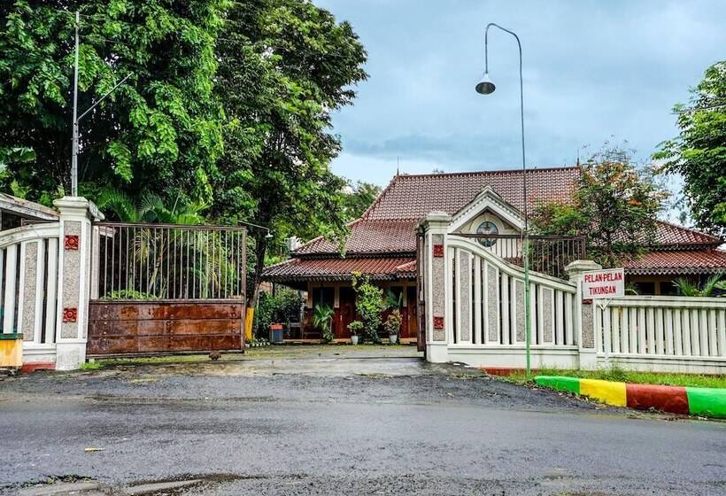 Hotel Spot On 92332 Griyo Werdiningsih