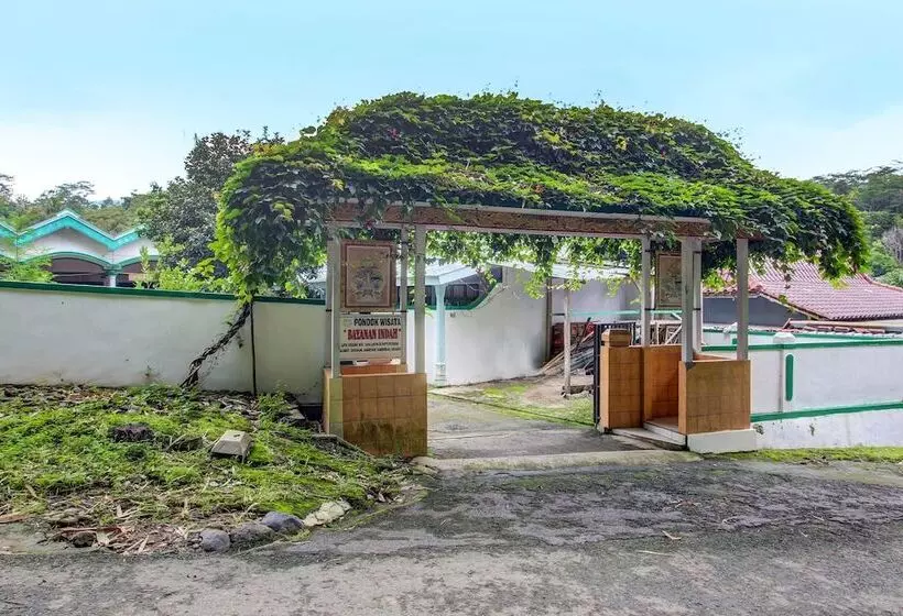 ホテル Spot On 92333 Bayanan Indah Guest House