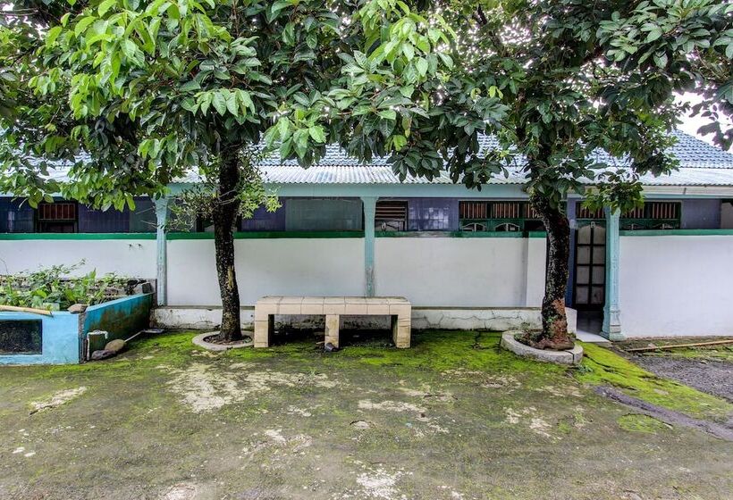 Hotel Spot On 92333 Bayanan Indah Guest House