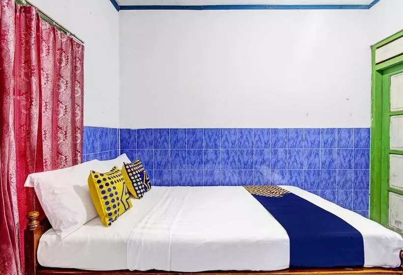 ホテル Spot On 92333 Bayanan Indah Guest House