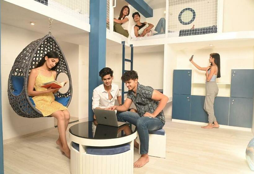 The Voyage Cafe Hostel Cowork