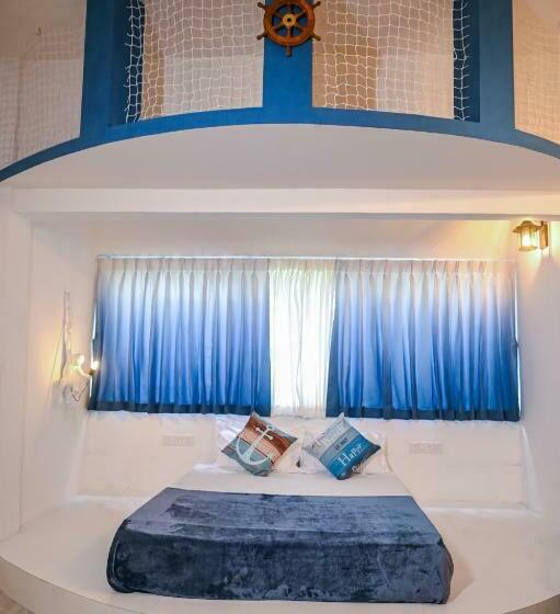 The Voyage Cafe Hostel Cowork