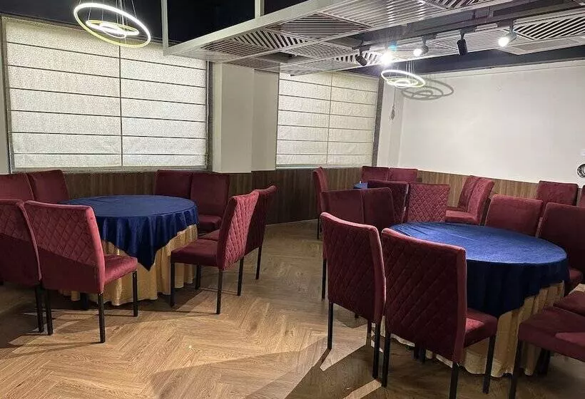 Hotelli Belvedere Suites