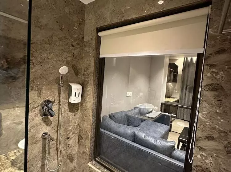 Hotelli Belvedere Suites