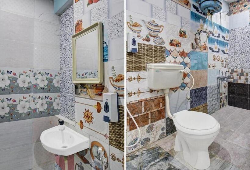 هتل Flagship M & M Hospitality