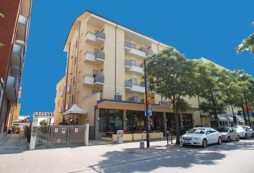 Hotelli Frontemare Beach