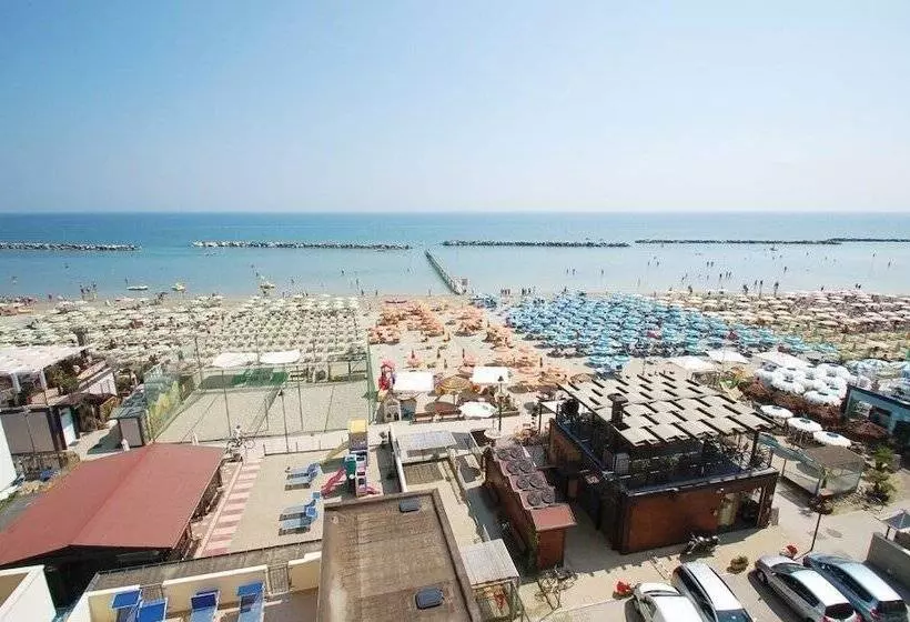 Hotelli Frontemare Beach
