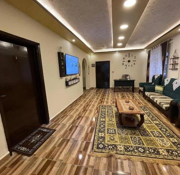 پانسیون Ad Deir Guesthouse