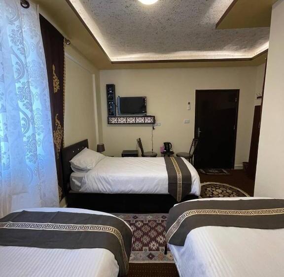 پانسیون Ad Deir Guesthouse