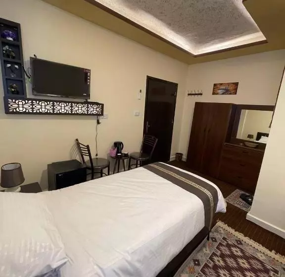 پانسیون Ad Deir Guesthouse