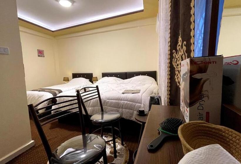 پانسیون Ad Deir Guesthouse