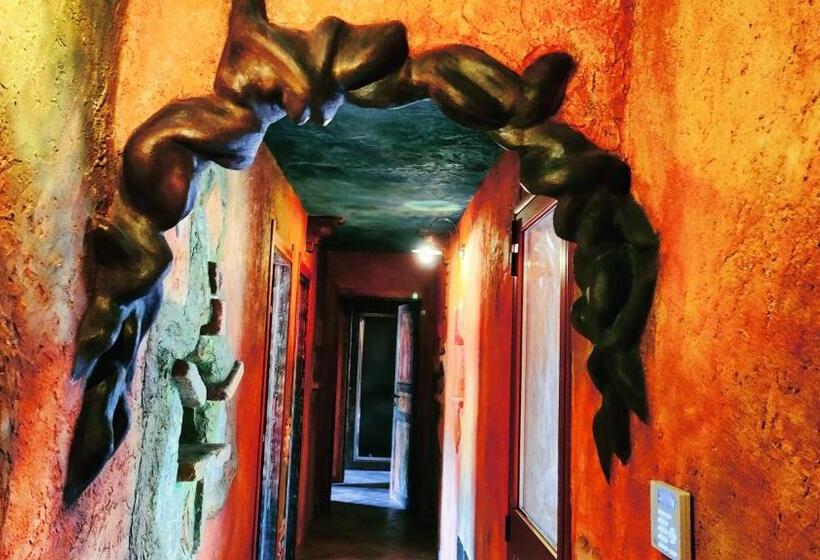 پانسیون Casa Gaudi House & Rooms