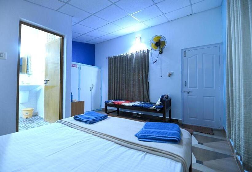 פנסיון His Grace Holiday Homes Nr To Malpe Beach