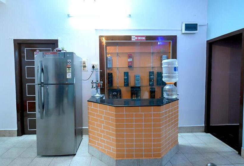 פנסיון His Grace Holiday Homes Nr To Malpe Beach