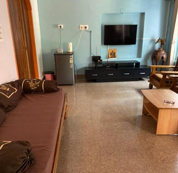 פנסיון His Grace Holiday Homes Nr To Malpe Beach