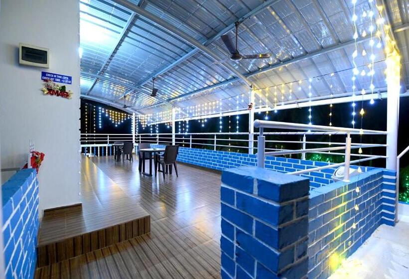 פנסיון His Grace Holiday Homes Nr To Malpe Beach