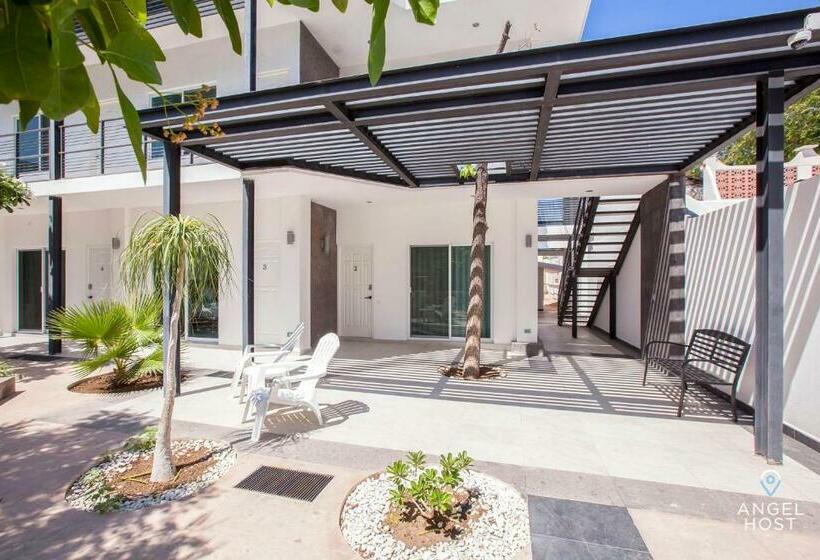 ユースホステル Downtown Studio Pool Bbq Near All The Hotspots