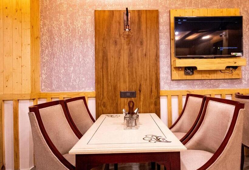 Holy Shivana Boutique Hotel Rishikesh