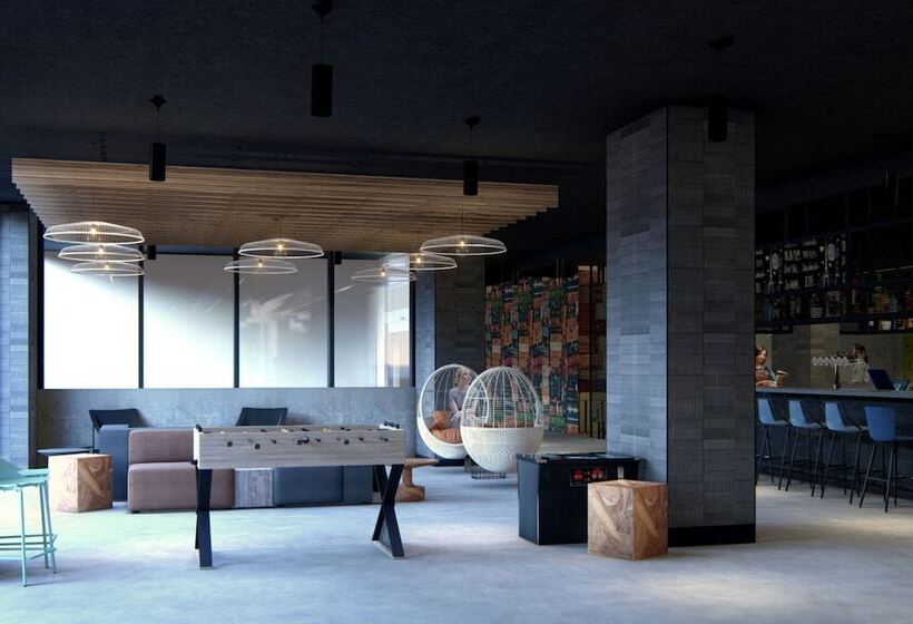 Hotel Moxy Halifax Downtown