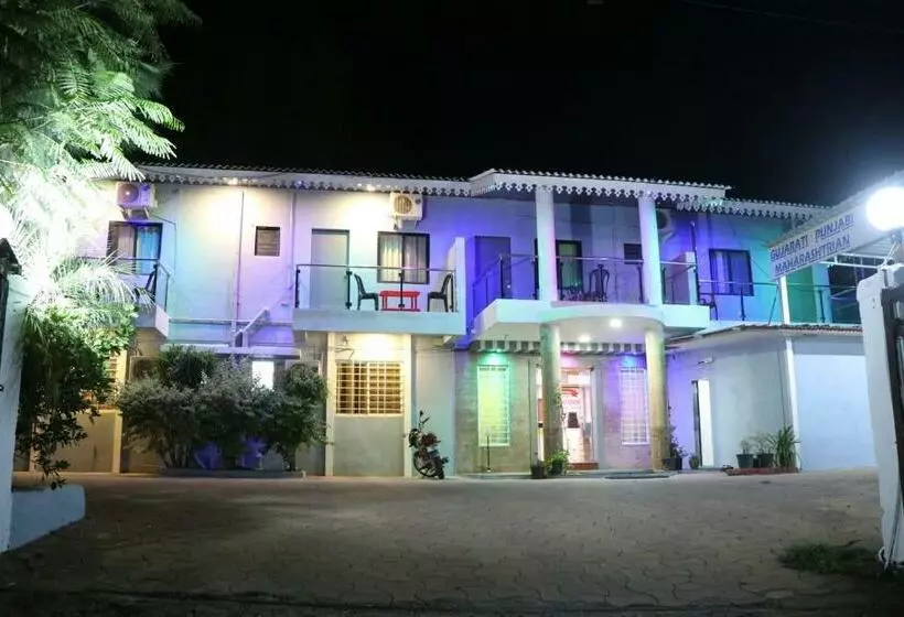 Param Hotel And Restaurant