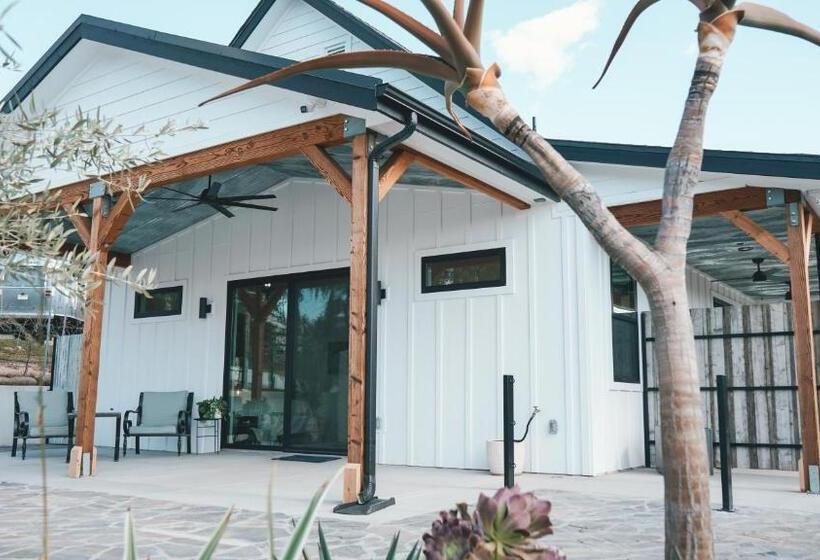 펜션 Hidden Hacienda