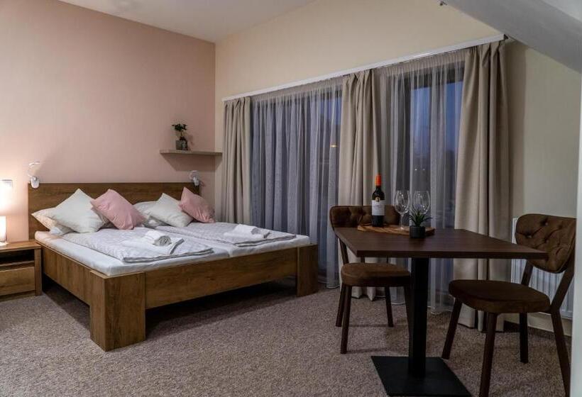 צימר Rózsa étterem & Panzió