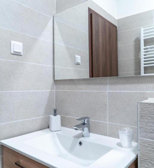 צימר Rózsa étterem & Panzió