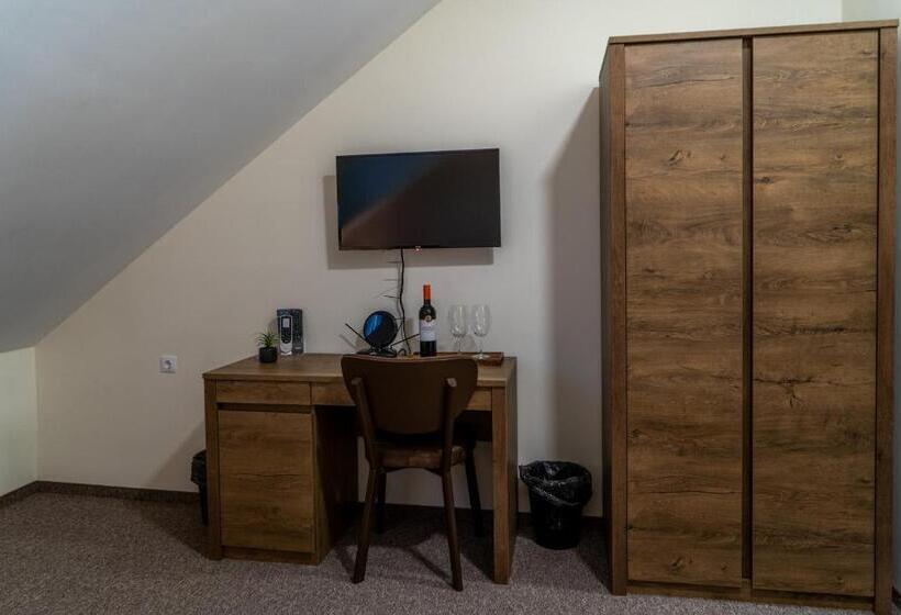 צימר Rózsa étterem & Panzió