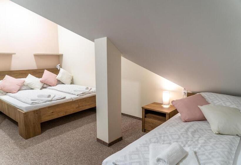 צימר Rózsa étterem & Panzió