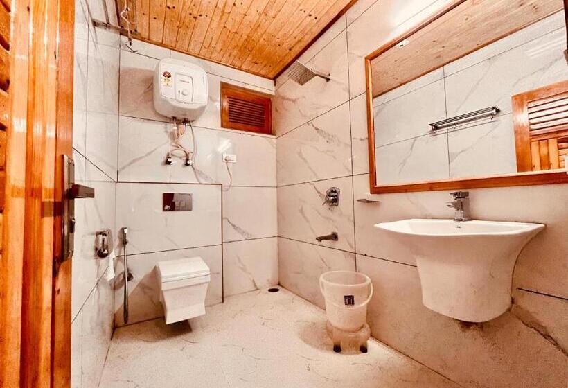 Отель Kartik Cottage, Manali   A Blissful View From Entire Cottage