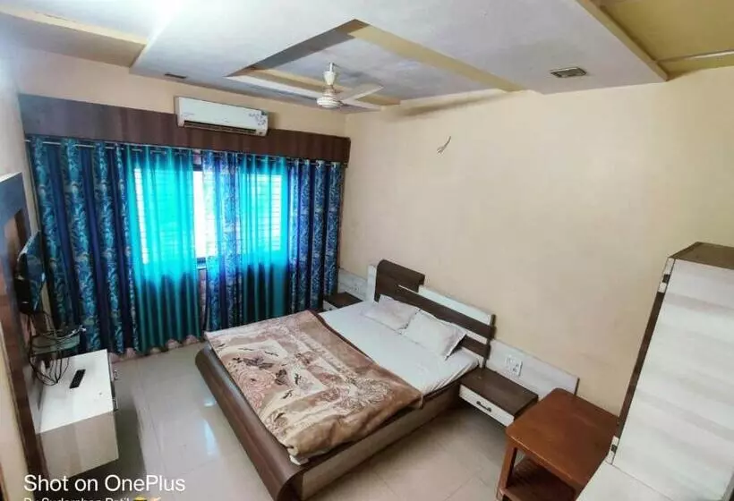 Pop Hotel Sudarshan