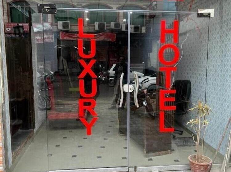 هتل Oriole Luxury