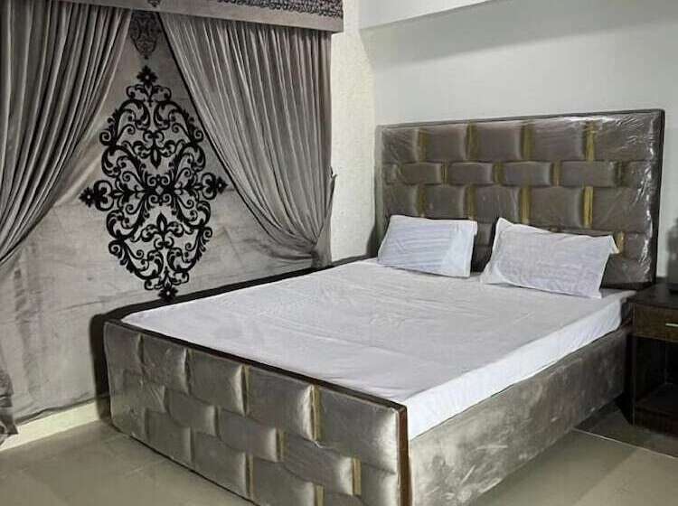 هتل Oriole Luxury