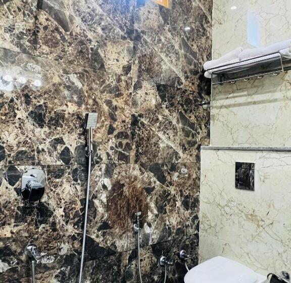 Merriment The Three Heavens Resort