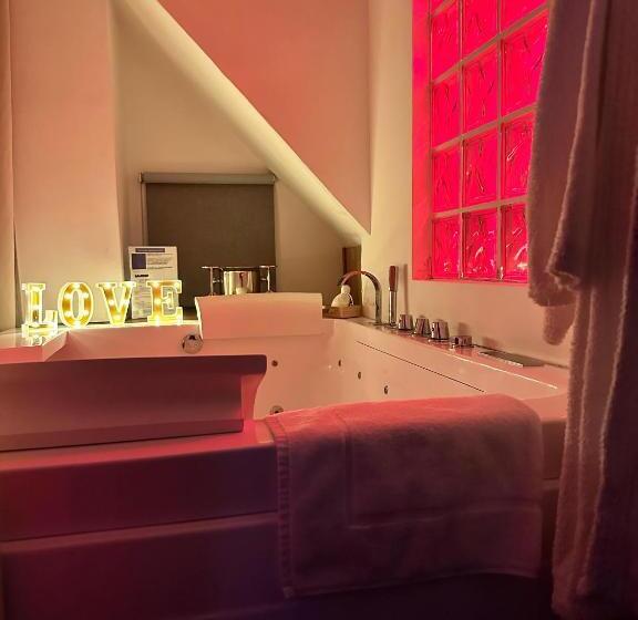 پانسیون Visavi  Luxury Room