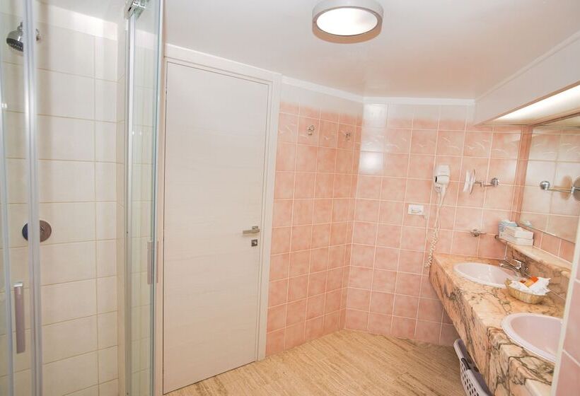 Royal Islander Club Resort La Plage