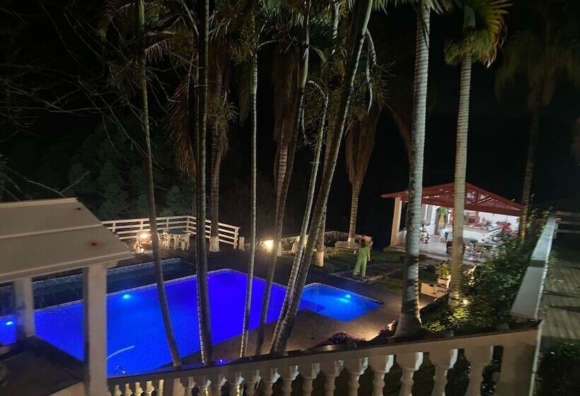 הוסטל Pousada Boutique Mercedes