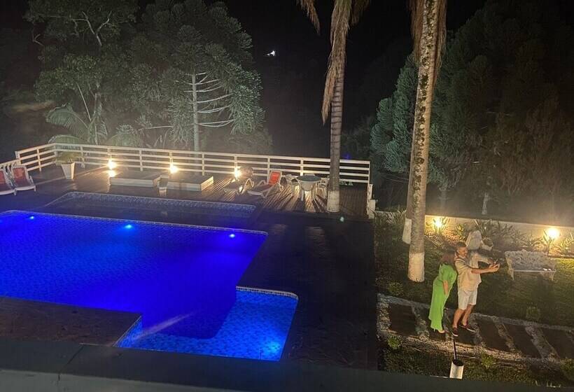 הוסטל Pousada Boutique Mercedes