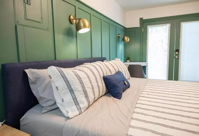 ホテル Suite 9 Historic Art City Inn