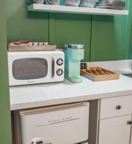 בית מלון כפרי Suite 9 Historic Art City Inn