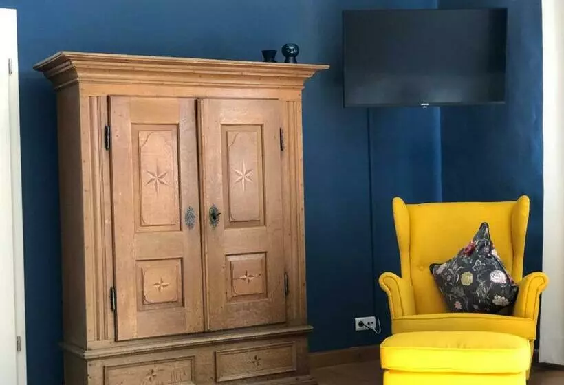 Retkeilymaja Gasthof Römischer Kaiser